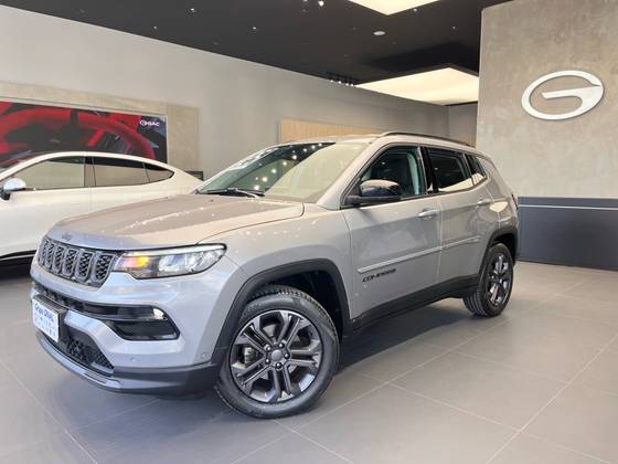 JEEP COMPASS 1.3 T270 TURBO FLEX LONGITUDE AT6 JEEP COMPASS 1.3 T270 TURBO FLEX LONGITUDE AT6